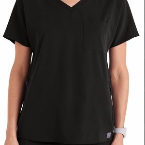 Wonderwink Dolman 3 Pocket Top & Wonderwink Aero Cargo Jogger Pants